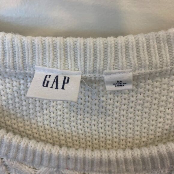GAP Heavy Knit White Sweater - Picture 2 of 5